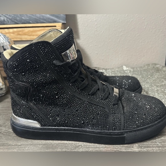 J75 BLACK SNEAKER MENS/SIZE 13 (29cm) USED WITH DEFECTS - Picture 1 of 11